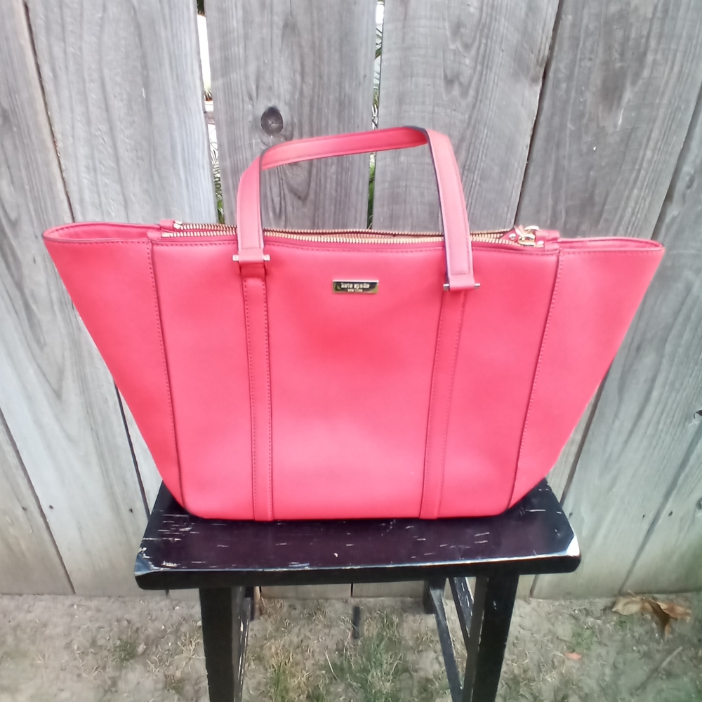 KATE SPADE NEWBURY LANE CROSSBODY RED PURSE 18"×13"×11"×6.5"